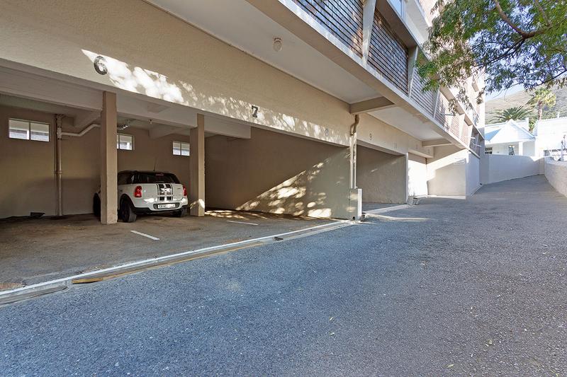 2 Bedroom Property for Sale in Green Point Western Cape